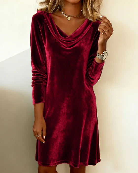 Daniela - Loose Fitting Velvet Dress